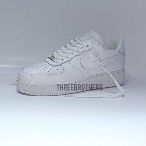 AIRFORCE 1 TRIPLE WHITE